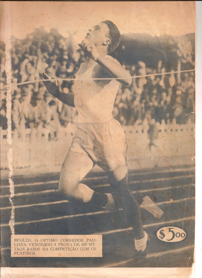 Fotografia de Domingos Puglisi durante uma prova de atletismo, preservada no acervo da família.