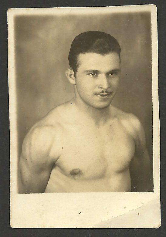 Retrato histórico de Domingos Puglisi jovem, preservado no acervo da família.