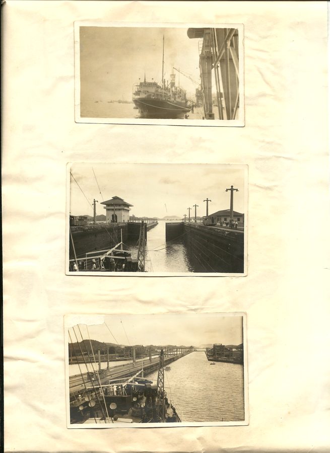 Página de álbum com fotografias de navio, porto e viagem.